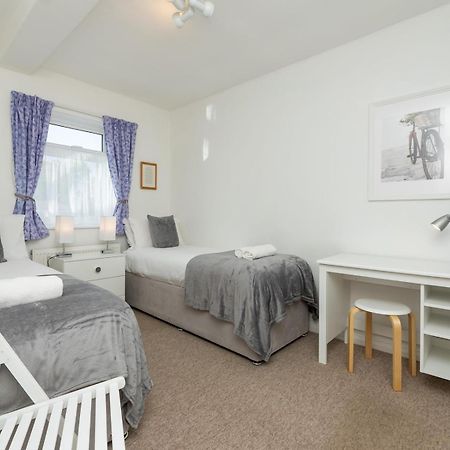 Pass The Keys Spacious Family Home With Parking バース エクステリア 写真